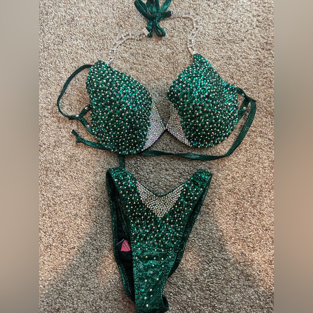 Competition women’s bikini